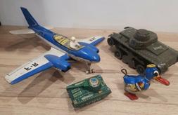 4 Ancien Jouet Tole peinte  avion tank canard m&eacute;canique jou