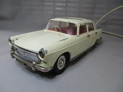 AN386 FRANCE JOUET FJ PEUGEOT 404 BERLINE TELECOMMANDEE BON 