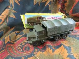 ancien camion gazelle berliet militaire dinky toy 824 metal 