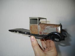 JOUET CITROEN  camion C4  1/25 BASE POUR RESTAURATION cij jr