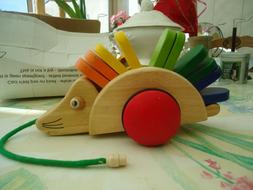 JOUET HERISSON EN BOIS A TIRER DE LA MARQUE PINTOY JANAD