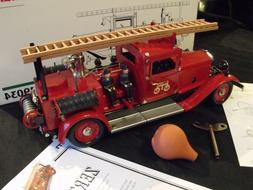 Jouet Marklin t&ocirc;le Camion m&eacute;canique Clockwork Figurines mo
