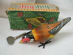 JOUET OISEAU PICKPICK EN T&Ocirc;LE A CL&Eacute;  ANN&Eacute;ES 60 EN BOITE D