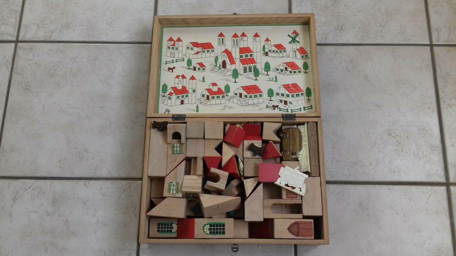 ancien jouet cubes en bois mon village