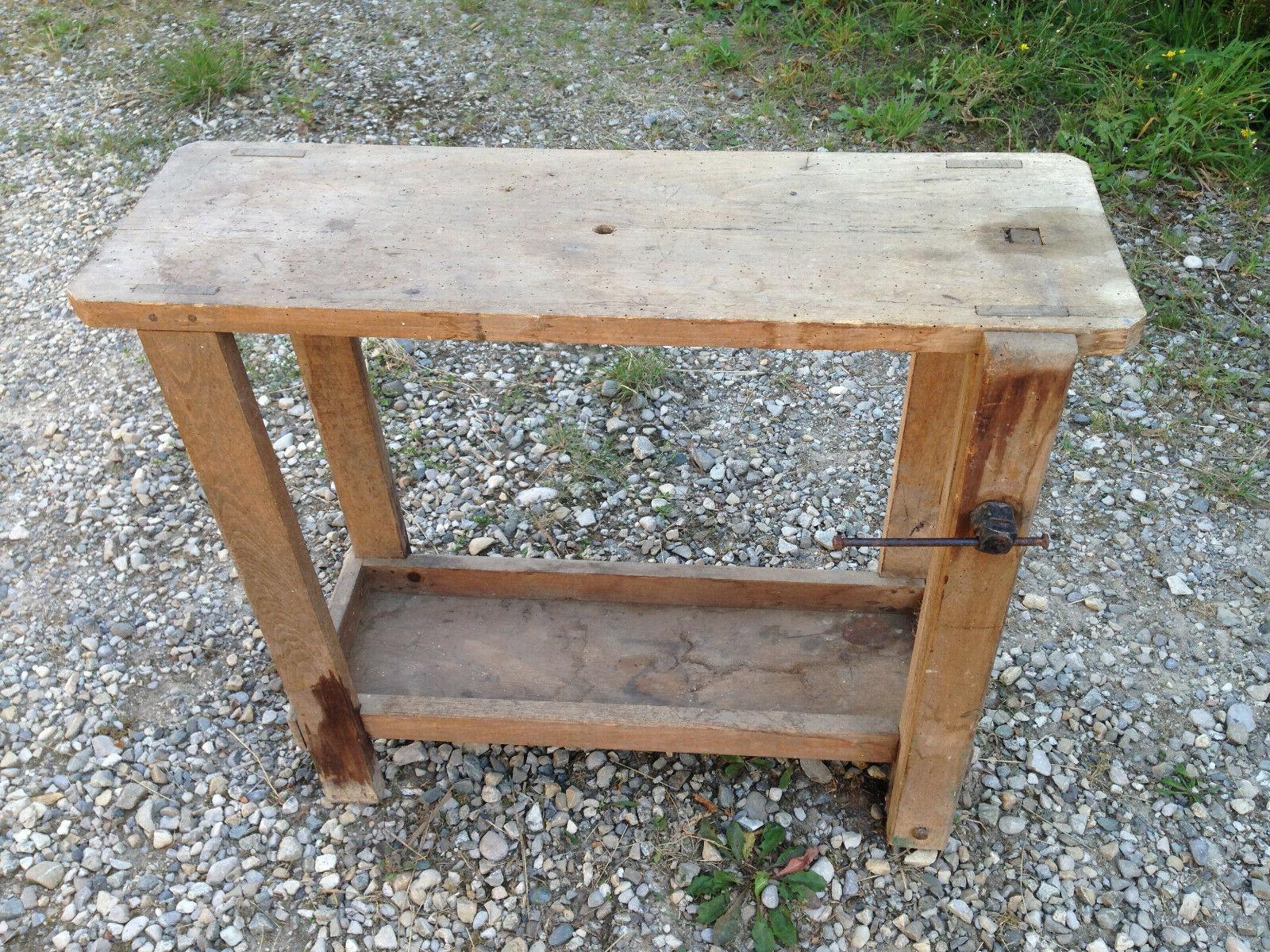 ancien petit etabli de menuisier en bois