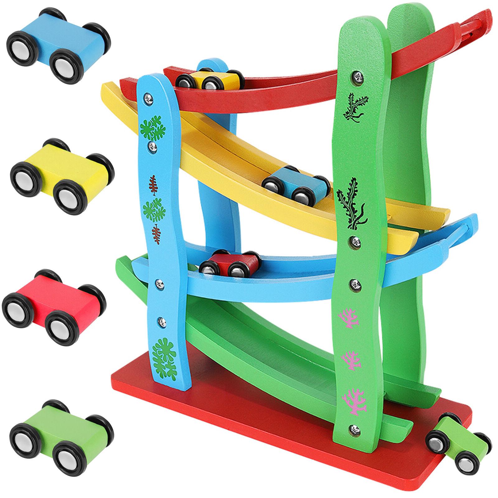 autorennbahn en bois avec 4 vehicules piste