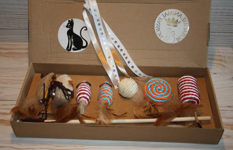 boite cadeau pour chat ensemble de 7