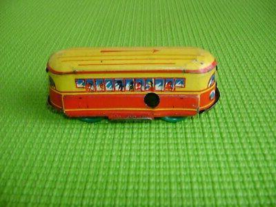 jouet ancien petit tramway mecanique en tole