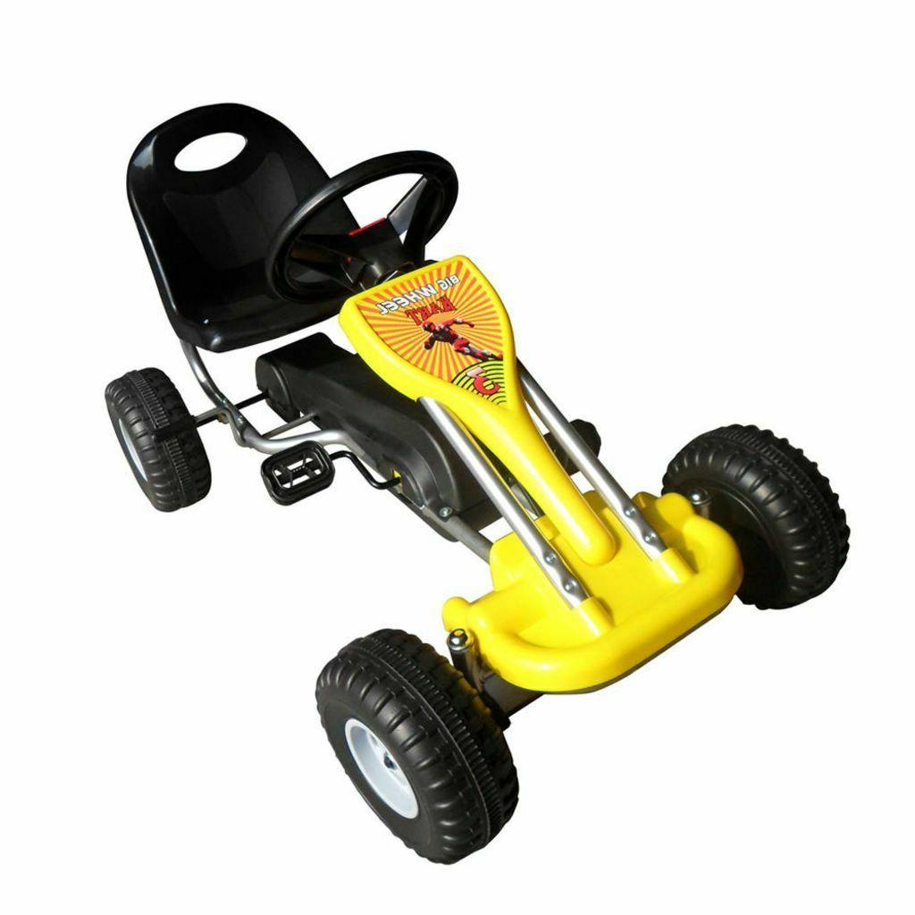 kart a pedales jaune pour enfants vehicule