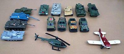 lot jouets vehicules militaires tank helicoptere differentes