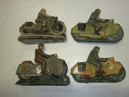 Anciens Platre Et Farine / Composition:motos Militaires